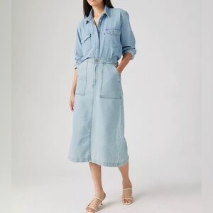Levi's Relaxed Fit Light Blue skirt